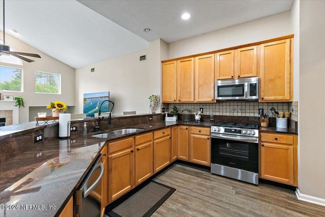 1858 SENTRY OAK Court, Fleming Island, FL 32003