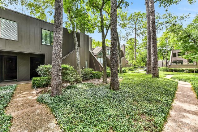 169 Litchfield Lane, Houston, TX 77024