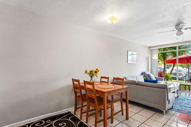 4363 TAHITIAN GARDENS CIRCLE B, Holiday, FL 34691