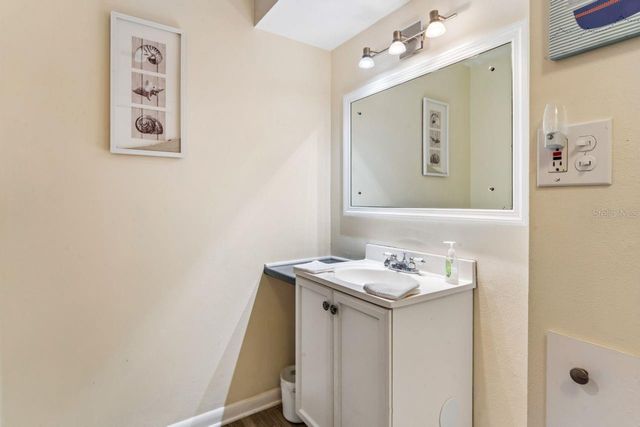 4363 TAHITIAN GARDENS CIRCLE B, Holiday, FL 34691