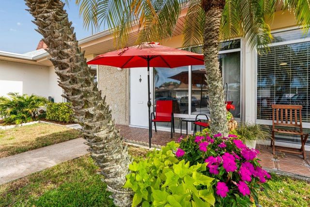 4363 TAHITIAN GARDENS CIRCLE B, Holiday, FL 34691