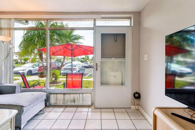 4363 TAHITIAN GARDENS CIRCLE B, Holiday, FL 34691