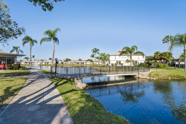 4363 TAHITIAN GARDENS CIRCLE B, Holiday, FL 34691