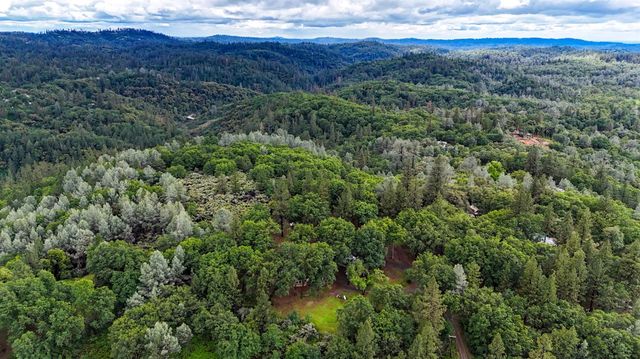 14507 Misty Winds Ln, Grass Valley, CA 95949