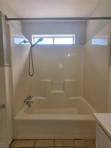 1947 N Louisa Avenue, Shawnee, OK 74804