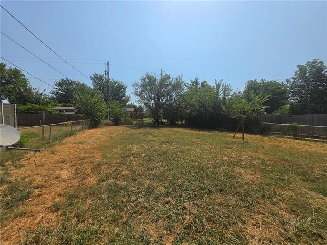1947 N Louisa Avenue, Shawnee, OK 74804
