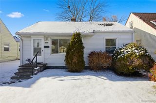 26301 Clancy Street, Roseville, MI 48066