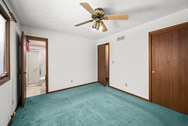 8412 10th Street W, Rock Island, IL 61201