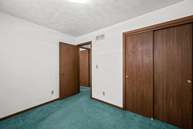 8412 10th Street W, Rock Island, IL 61201