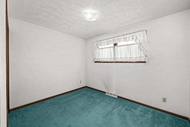 8412 10th Street W, Rock Island, IL 61201