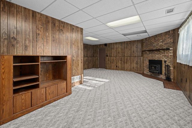 8412 10th Street W, Rock Island, IL 61201