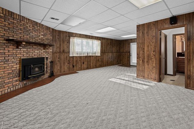 8412 10th Street W, Rock Island, IL 61201