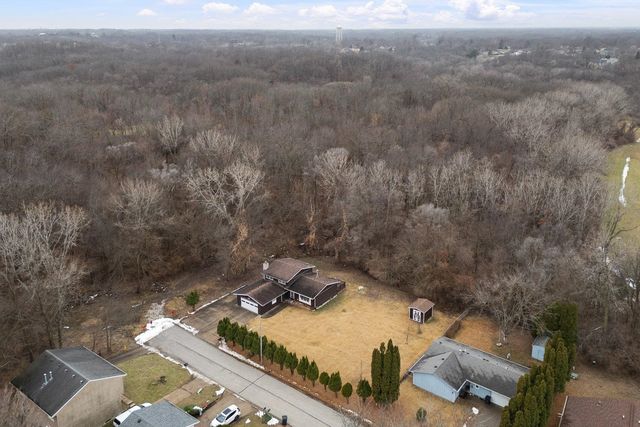 8412 10th Street W, Rock Island, IL 61201