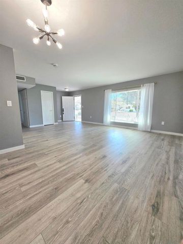 27102 Capilano, Menifee, CA 92586