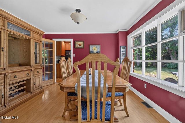 845 Northumberland Drive, Niskayuna, NY 12309