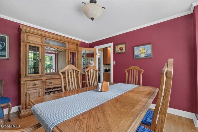 845 Northumberland Drive, Niskayuna, NY 12309