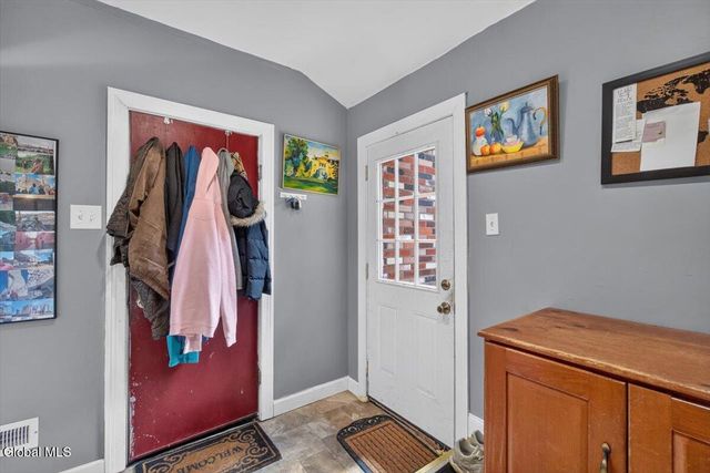845 Northumberland Drive, Niskayuna, NY 12309