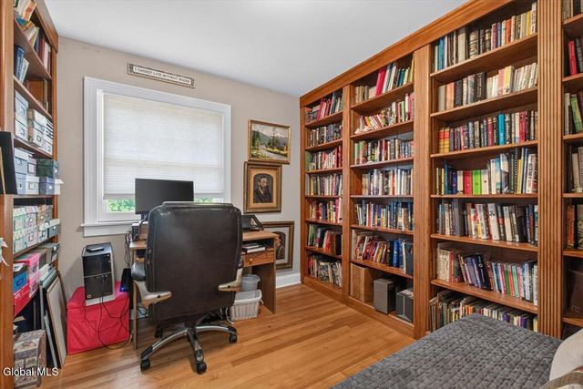 845 Northumberland Drive, Niskayuna, NY 12309