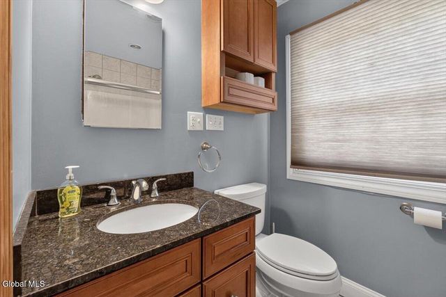 845 Northumberland Drive, Niskayuna, NY 12309