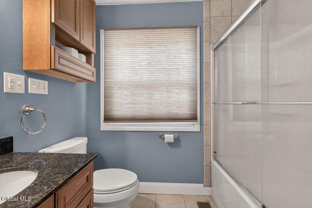 845 Northumberland Drive, Niskayuna, NY 12309