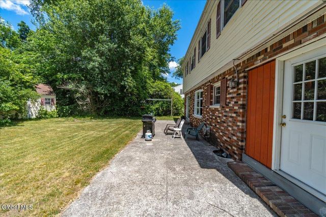 845 Northumberland Drive, Niskayuna, NY 12309