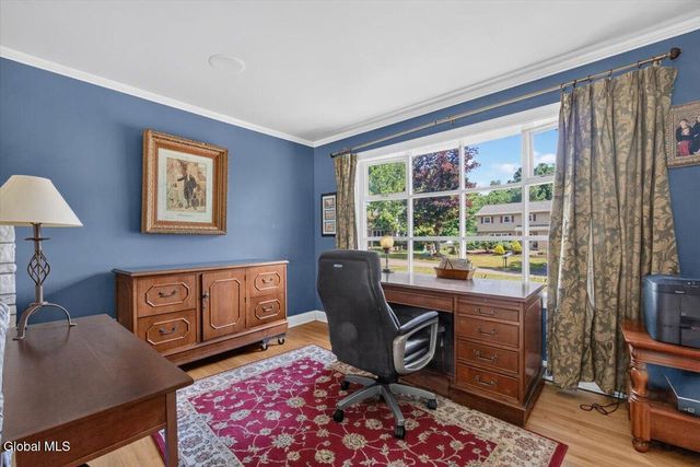 845 Northumberland Drive, Niskayuna, NY 12309