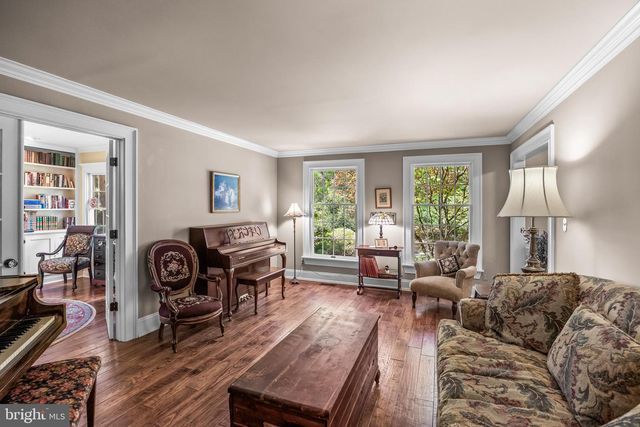4 IRONGATE LN, Medford, NJ 08055