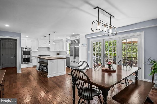4 IRONGATE LN, Medford, NJ 08055