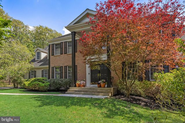 4 IRONGATE LN, Medford, NJ 08055
