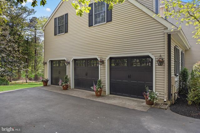 4 IRONGATE LN, Medford, NJ 08055