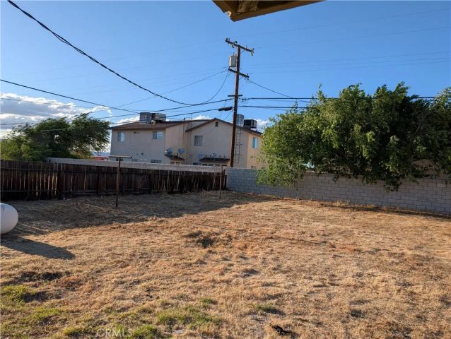 8711 Aspen, California City, CA 93505