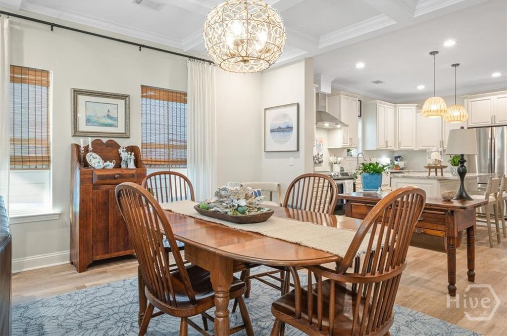 Image 16 of property listing at 506 E 34th Street, Savannah, GA 31401