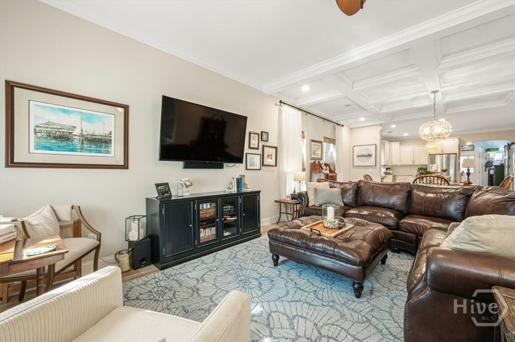 Image 8 of property listing at 506 E 34th Street, Savannah, GA 31401