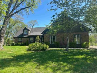 98 E Smithville Road, Bloomington, IN 47401