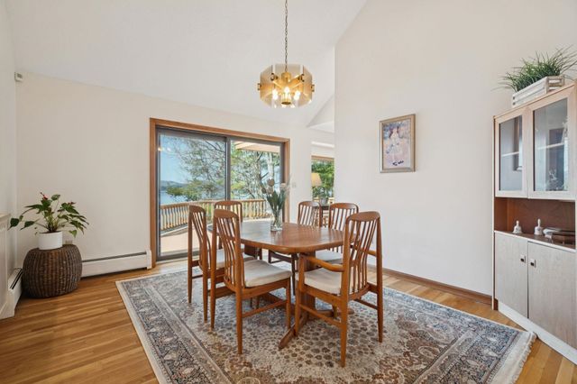 9 Umbrella Point, Wolfeboro, NH 03894