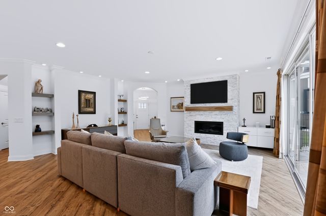 14009 Rowling Place, Carmel, IN 46033