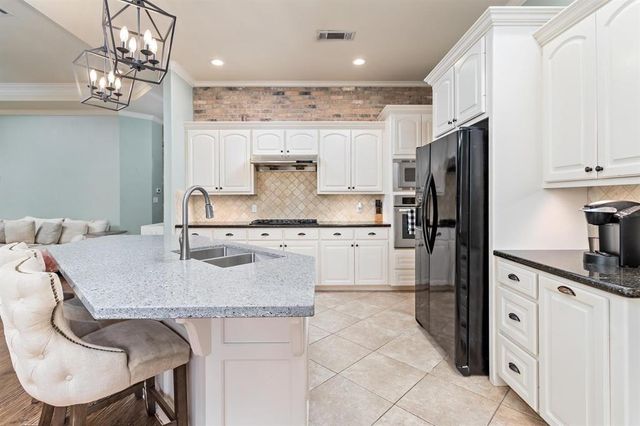 435 Bryant Boulevard, Bridge City, TX 77611