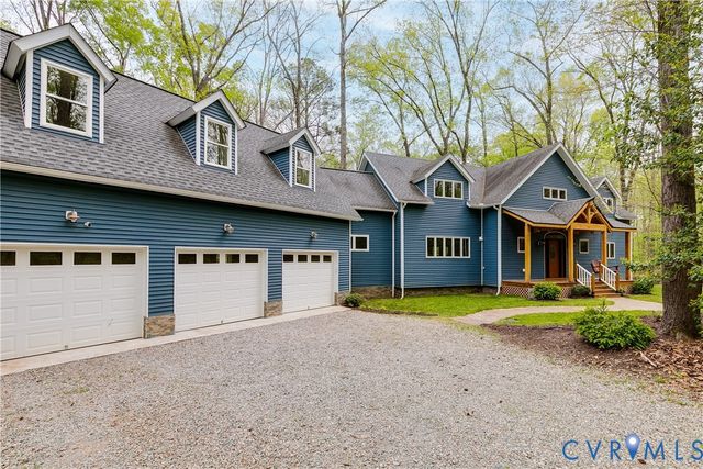 2740 Windy Crest Ln, Powhatan, VA 23139