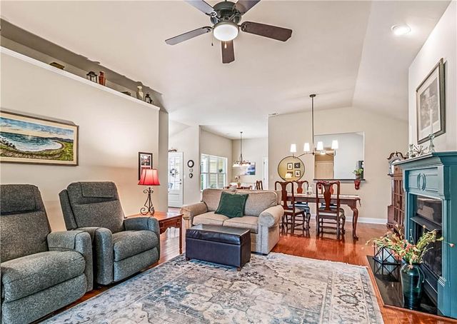 140 Cottage Club Drive, Locust Grove, GA 30248