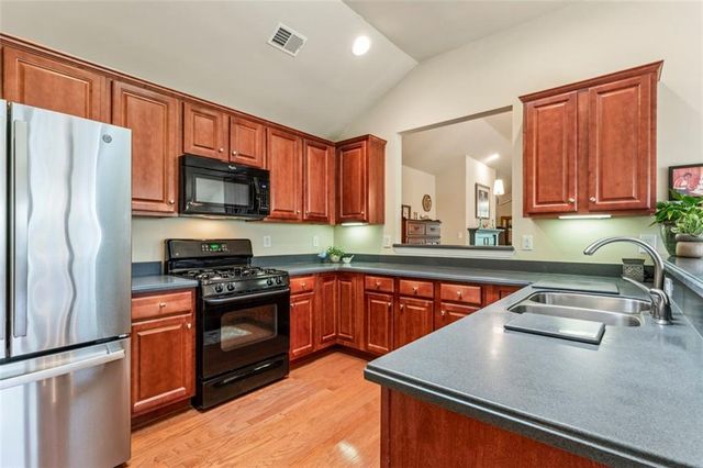 140 Cottage Club Drive, Locust Grove, GA 30248
