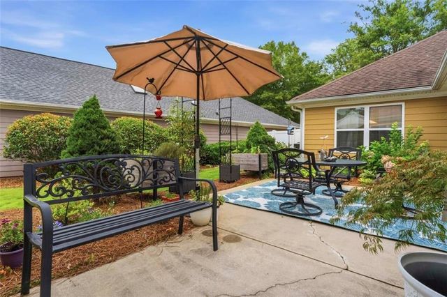 140 Cottage Club Drive, Locust Grove, GA 30248