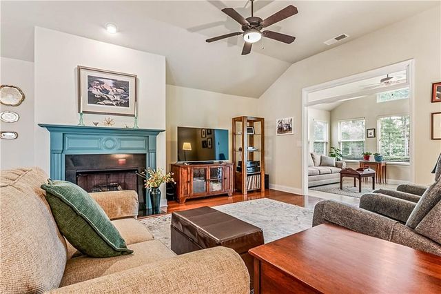 140 Cottage Club Drive, Locust Grove, GA 30248