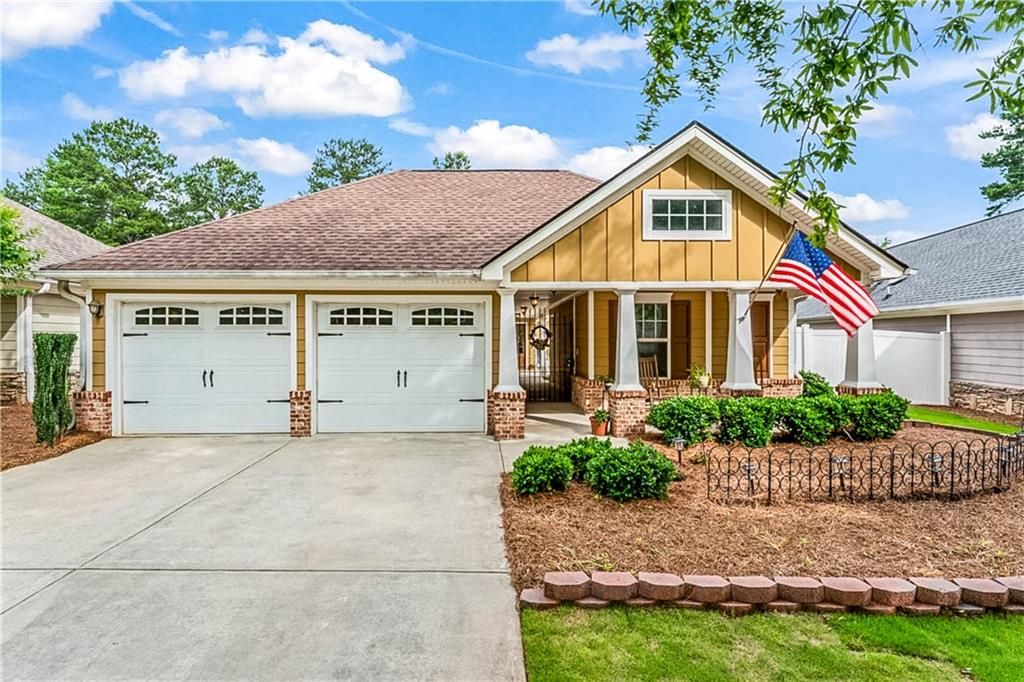 140 Cottage Club Drive, Locust Grove, GA 30248