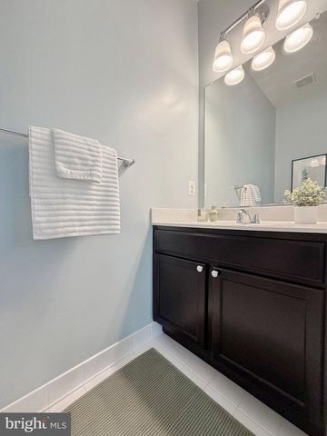 242-A BUCKEYE CIR, La Plata, MD 20646
