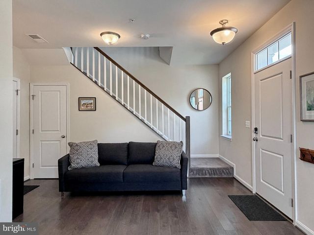 242-A BUCKEYE CIR, La Plata, MD 20646