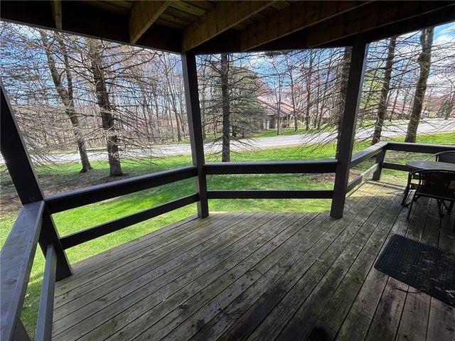 1148 Tanyard Lane, Hidden Valley, PA 15502