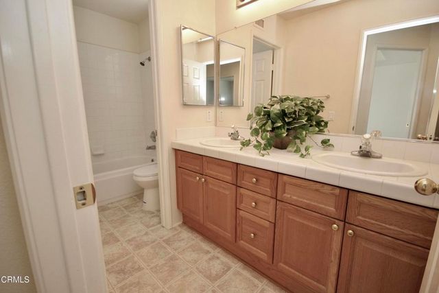 1135 Via Carranza, Camarillo, CA 93012
