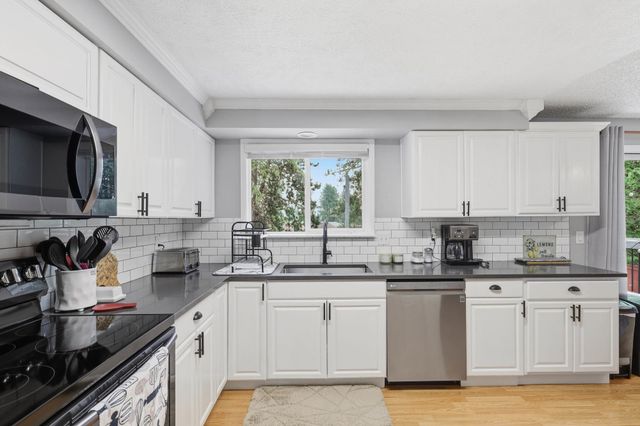 7718 N Brownsville Ct, Spokane, WA 99208