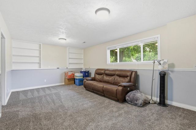 7718 N Brownsville Ct, Spokane, WA 99208