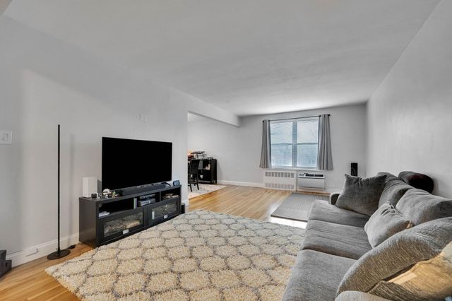 226-26 Union Turnpike 2C, Oakland Gardens, NY 11364